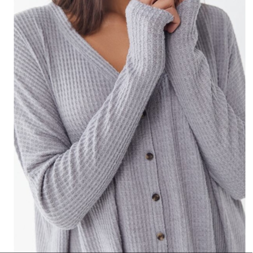 Gray Thermal Top